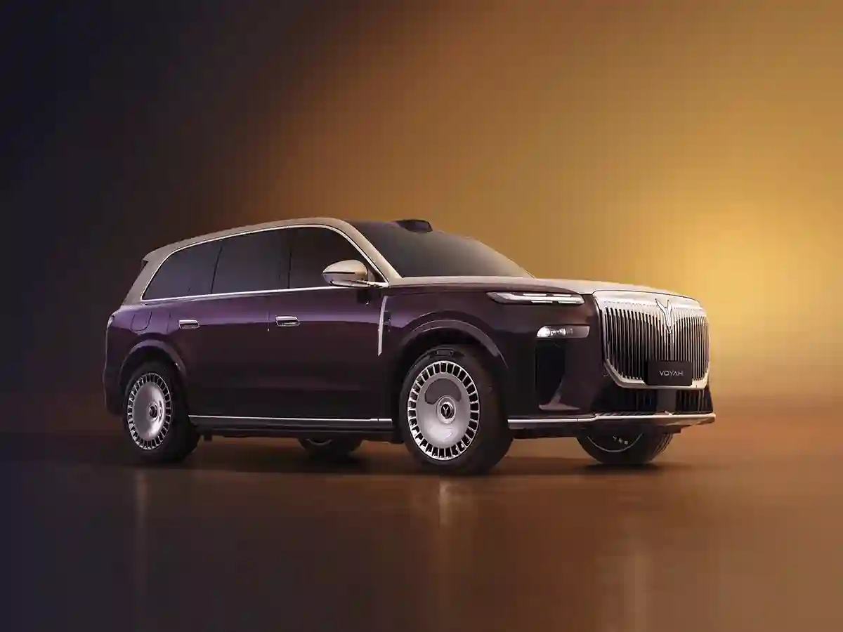 Новость ПРЕМЬЕРА НОВОГО ПОЛНОРАЗМЕРНОГО ГИБРИДНОГО КРОССОВЕРА VOYAH СОСТОИТСЯ В РОССИИ В КОНЦЕ 2025 ГОДА